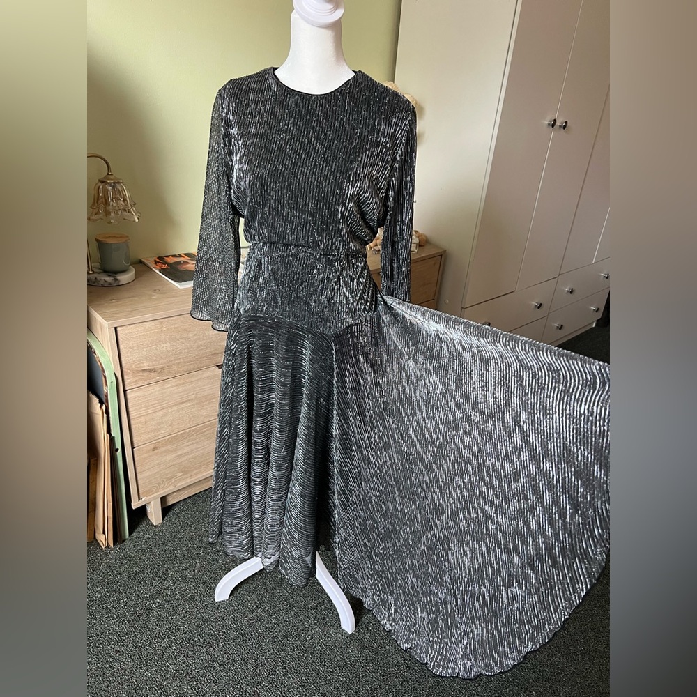 Iridescent Metallic Shimmy Silver Drop Waist Flowy Long-Sleeve Modest Dress XL